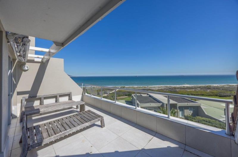 2 Bedroom Property for Sale in Dolphin Beach Western Cape